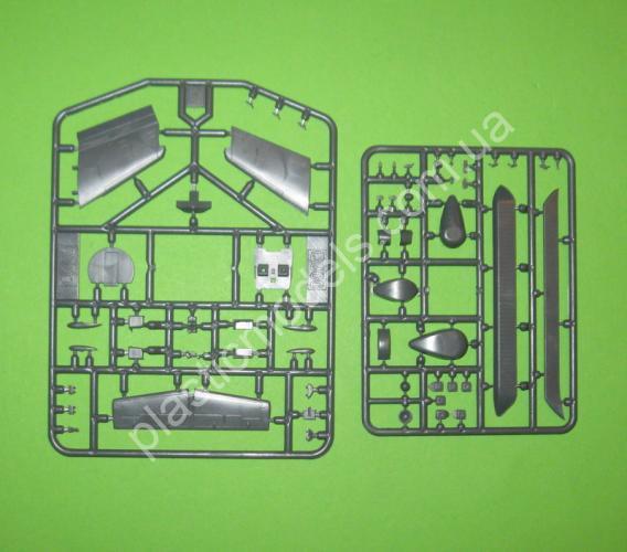 1/144 AMP 144-003 E-9A Widget/DHC-8-106 Dash 8 (Caribbean Coast Guard)
