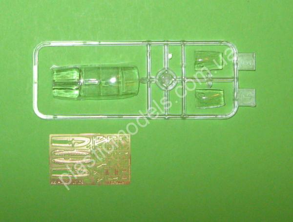 1/72 Skale Wings VS72001a Douglas AD-5W SkyRaider with folded wing (Limited)