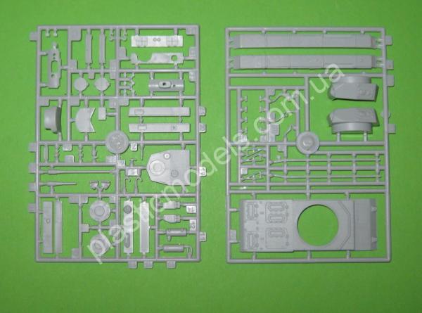 1/72 UM 273 Tank Panzer III Ausf M with protective screen