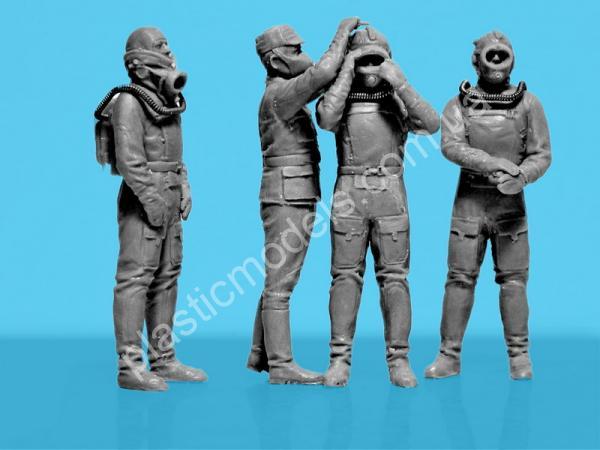 1/35 ICM 35906 Chernobyl#6. Feat of Divers (4 figures)