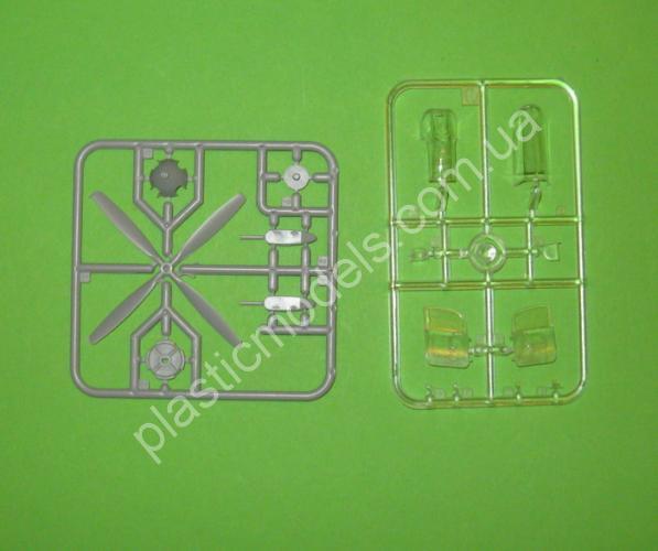 1/48 Dora Wings 48004 Bell P-63E-1-BE Kingcobra