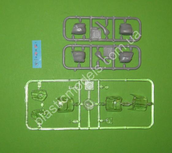 1/72 Amodel 72242 Da-42MNG