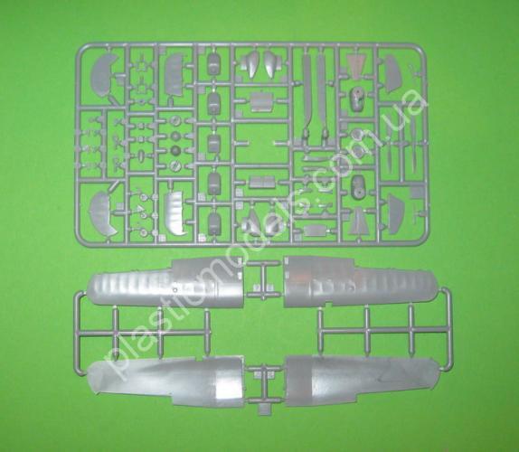 1/72 Dora Wings 72002 Percival Vega Gull (civil registration)