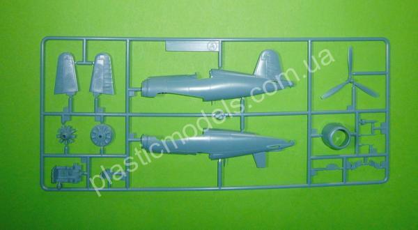 1/72 Academy 12457 U.S. Navy Fighter F4U-1