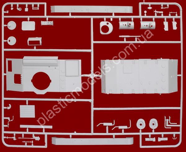 1/35 MiniArt 35243 T-80 Soviet Light Tank w/crew
