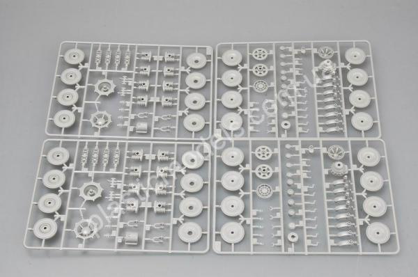 1/35 Trumpetr 00384 German Entwicklungsfahrzeug E 100