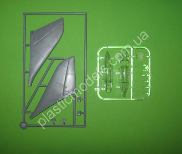 1/48 Kovozavody Prostejov 4803 Suchoj Su-7BM
