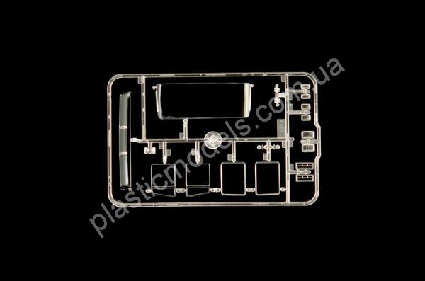 1/24 Italeri 3939 Iveco Turbostar 190-42 Canvas with elevator