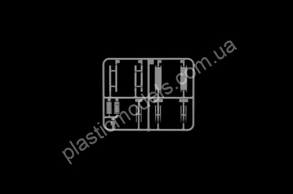 1/72 Italeri 7077 Sd.Kfz.251/8 Ausf.C Ambulance