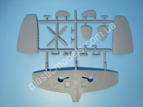 1/72 AZ model 7378 Supermarine Spitfire Mk.VIII RAF
