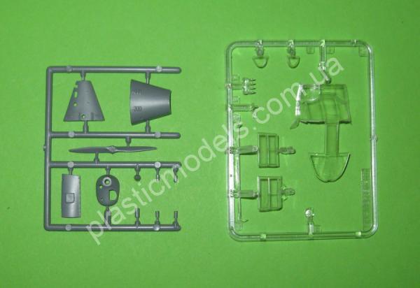 1/48 Kovozavody Prostejov 4809 Zlin C-106