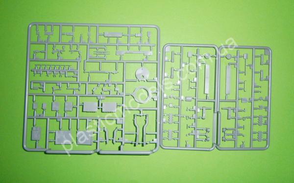 1/35 MiniArt 37098 Egyptian T-34/85 with crew