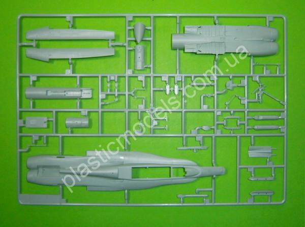 1/72 Academy 12422 McDonnel-Douglas F/A-18D Hornet U.S. Marine Corps