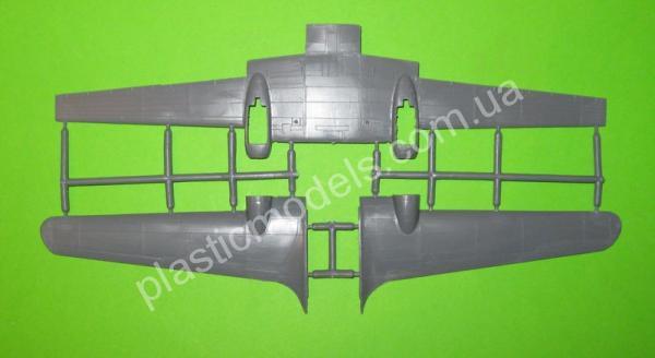 1/144 A-model 1445 Ilushin IL-12