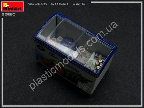 1/35 MiniArt 35610 Modern street cafe