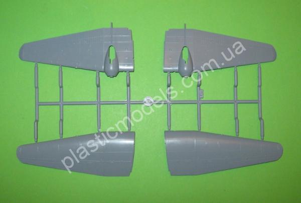 1/72 Frrom Azur 0044 B-10B in US Service