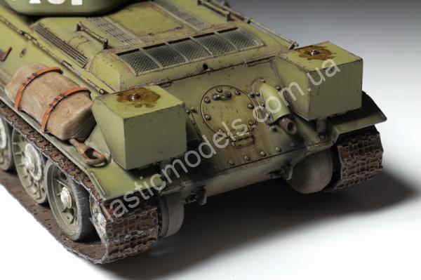 1/35 Zvezda 3686 Soviet medium tank t34/76 mod. 1942