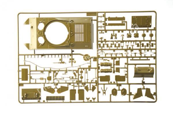 1/35 Italeri 96440 M4A3 Sherman 76mm wet