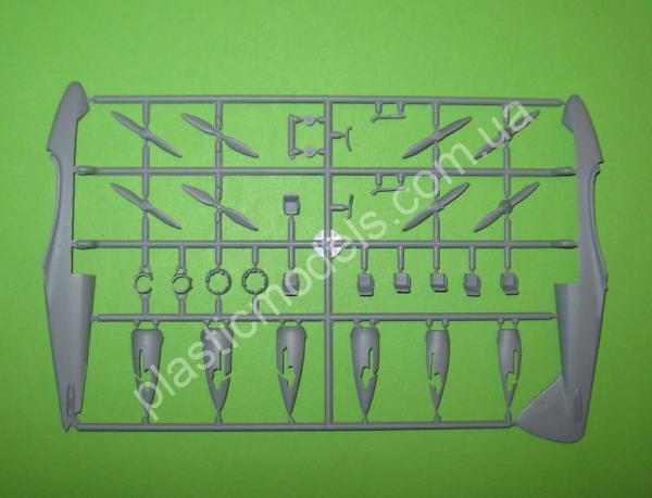 1/72 RS models 92095 Airspeed Envoy,Cheetah engine