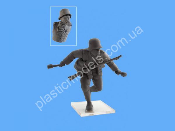 1/35 ICM 35695 German Infantry in Gas Masks 1918