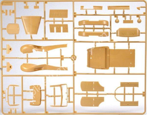 1/35 ICM 35532 Typ G4 (W31) с раскрытым тентом Германский пассажирский автомобиль II МВ