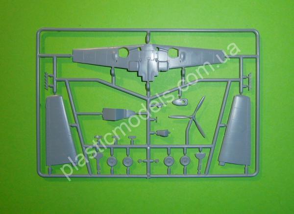 1/72 AZ model 7871 Messersmitt Bf 109S “Schule Emil”
