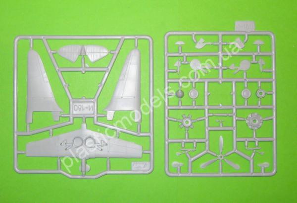 1/72 A-model 7283 I-180E3