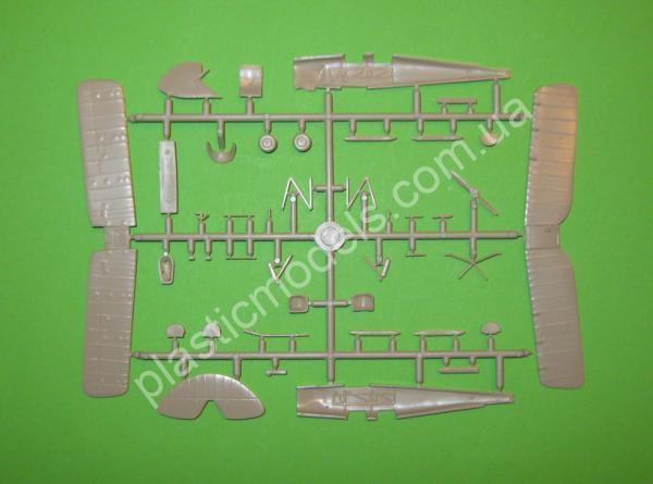 1/72 AZ model 7422 DH-82A Tiger Moth (Over Spain) HQ