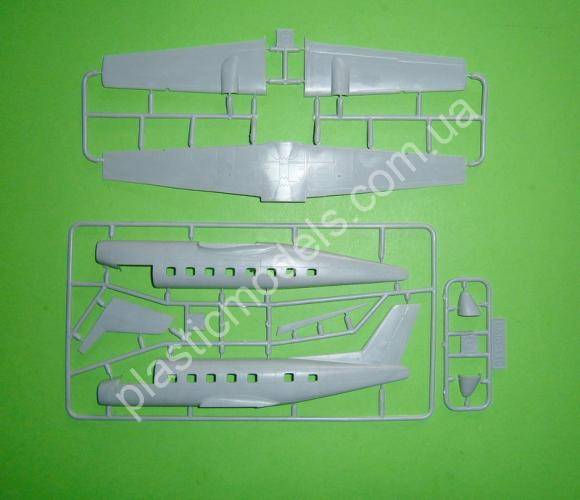1/72 A-model 72399 EMB-110P Bandeirante