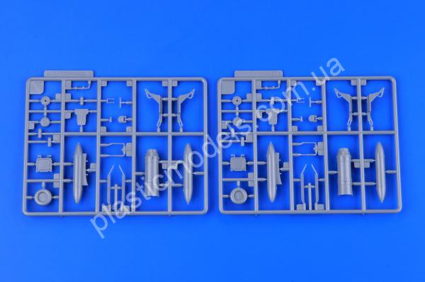 1/48 Eduard 8099 L-29 Delfín