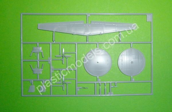 1/144 Academy 12623 U.S. Navy E-2C VAW-113 Black Eagles
