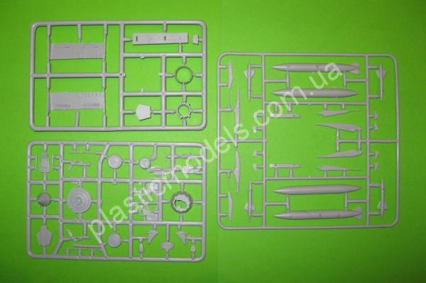 1/72 A-model 72122 Сухой Су-9У