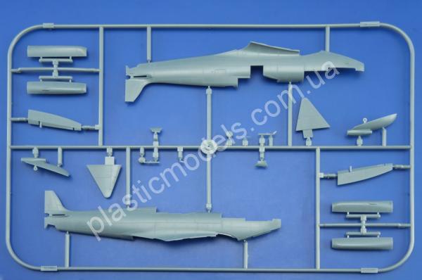 1/48 Eduard 84139 Spitfire Mk. VIII