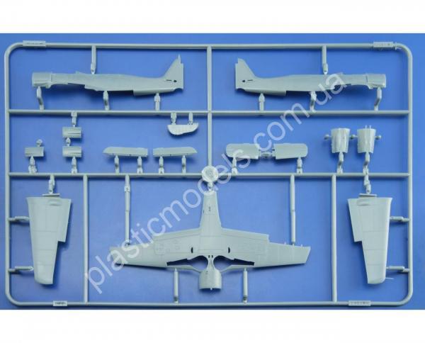 1/72 Eduard R0012 Fw 190A-8 QUATTRO COMBO Royal Class