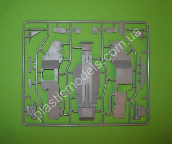1/35 Special Armour Vehichles 35009 Panhard 178B ‘47 mm Gun Late Turret’
