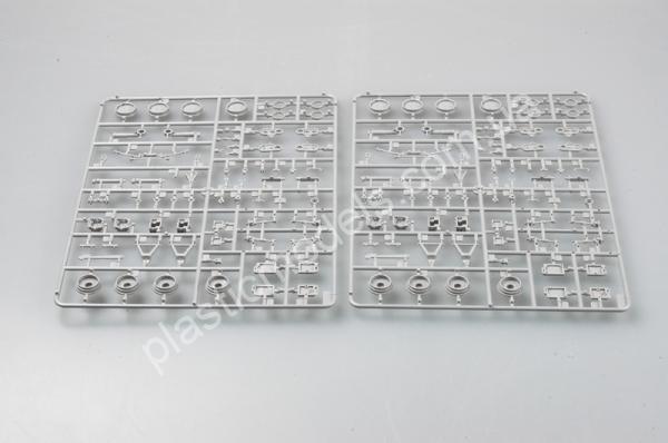 1/35 Trumpeter 00397 M1130 Stryker Command Vehicle