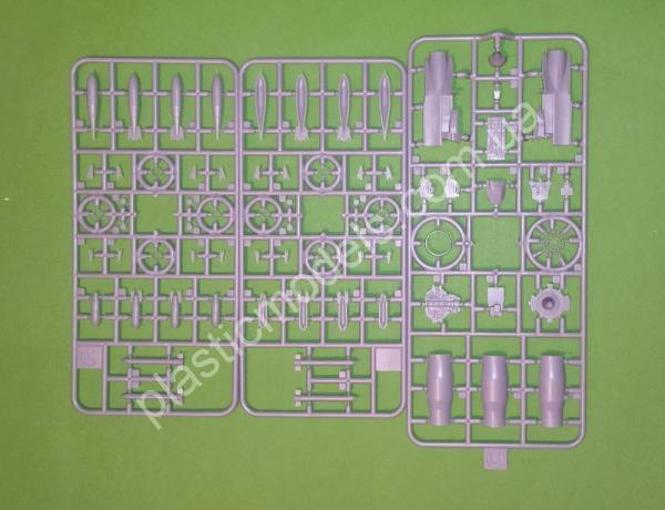 1/72 Modelsvit 72047 Su-17M3