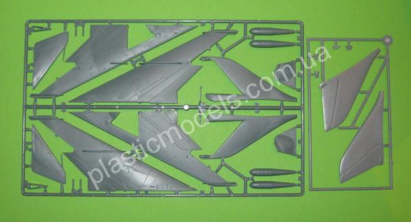 1/48 Kovozavody Prostejov 4804 Suchoj Su-7BM