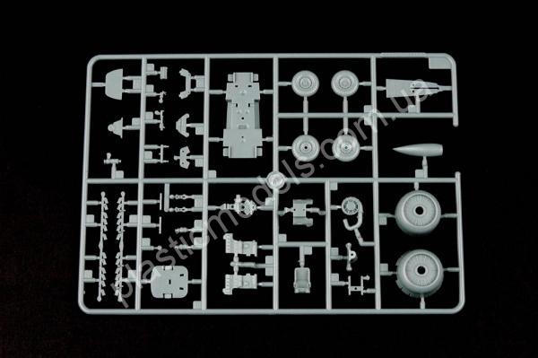 1/48 HobbyBooss 81701 Ta 152 C-0