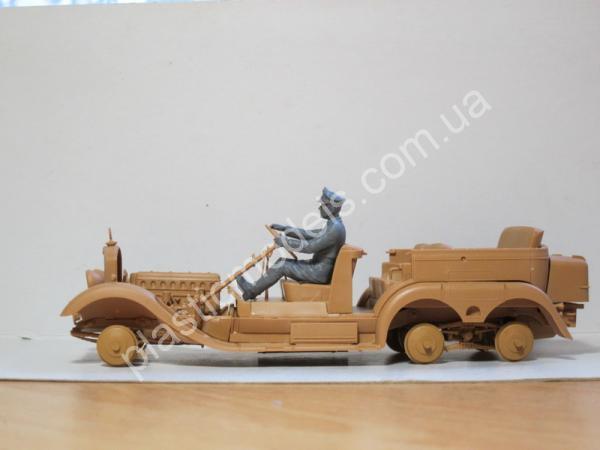 1/35 ICM 35642 German Drivers (1939-1945) (4 figures)