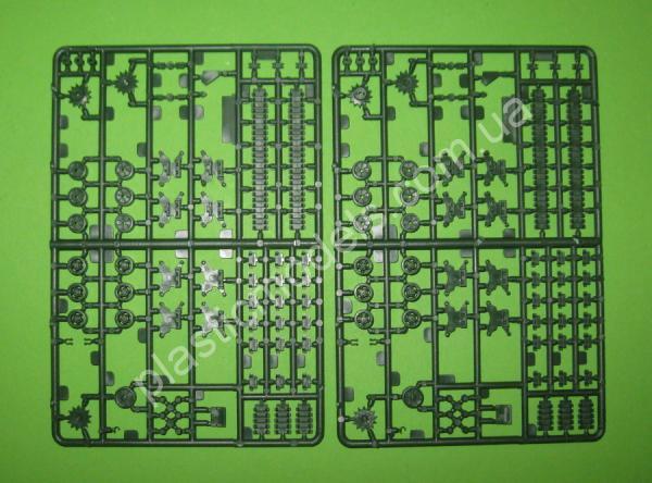 1/72 UM 453 Tank M4A3E2 