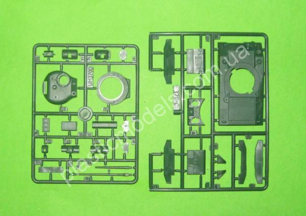 1/72 UM 372 Medium tank M4A2(75)