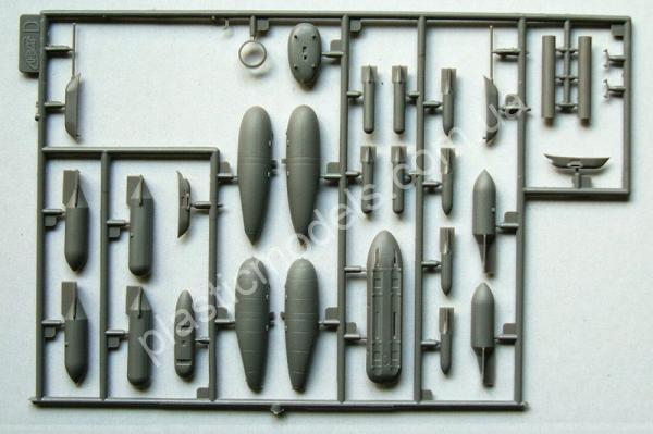 1/48 ICM 48107 Bf 109F-4/R6, WWII German Fighter
