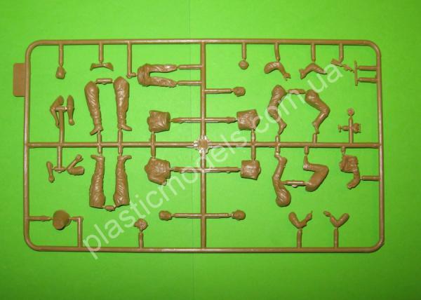1/35 Master Box 3535 Russian tankmen, 1943-1944
