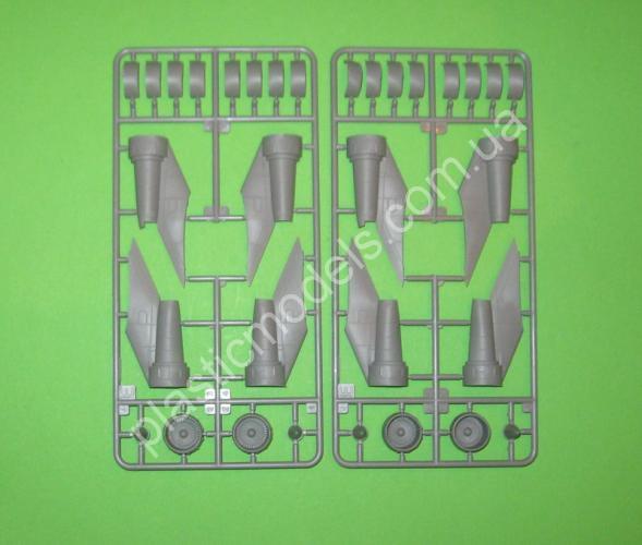 1/144 Roden 330 aircraft transport C-5B Galaxy