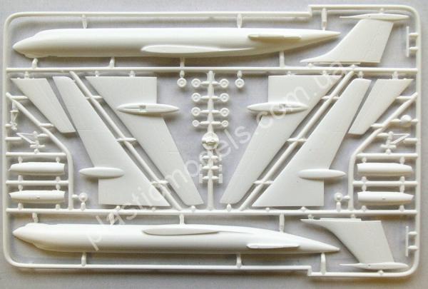1/144 FLY 14408 Tu-134 A-3 (Ukraine AF, UT Air, Snack Bar)