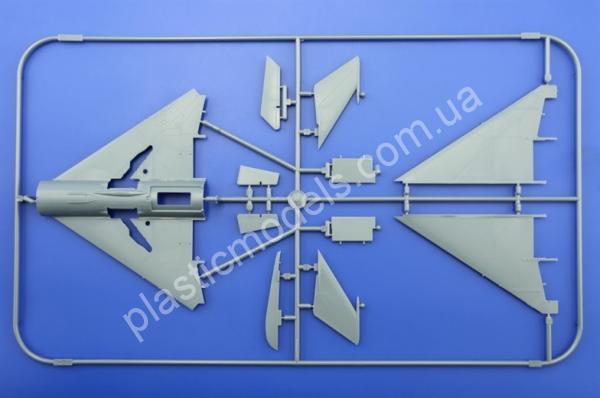 1/48 Eduard 8233 MiG-21SMT