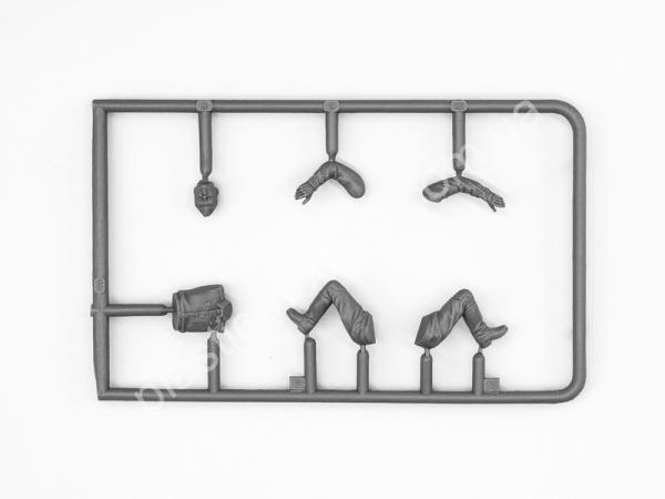 1/35 ICM 35641 Soviet Drivers (1979-1991) (2 figures)