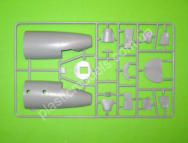 1/72 A-model 72249 Soviet passenger aircraft Tu-134 Crusty-A LOT