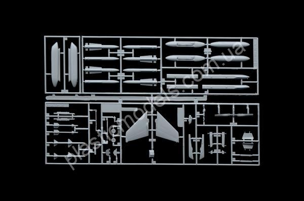 1/72 Italeri 1414 F-14A Tomcat 50th First Flight Anniversary